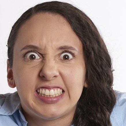 Mom vs Karen – The Fine Line